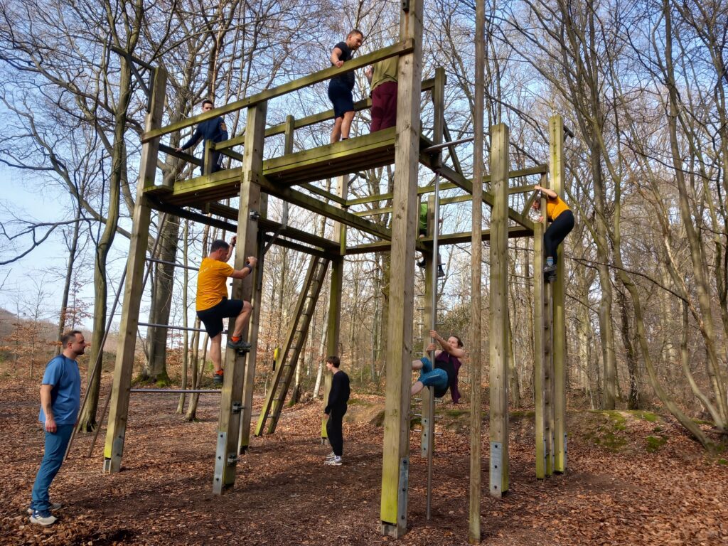 Grand portique carré